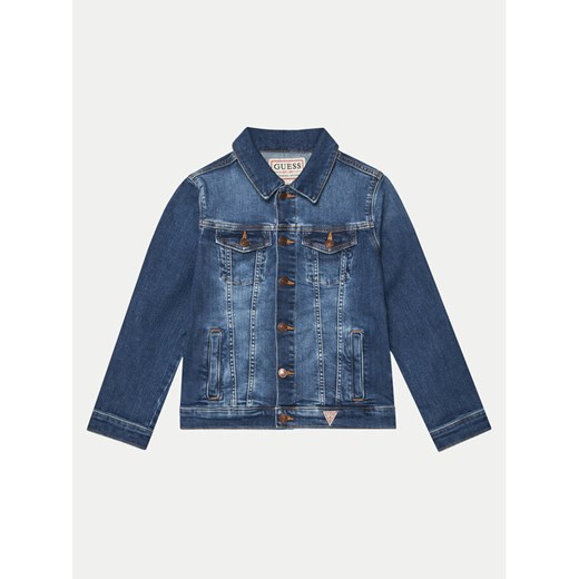 Guess Kurtka jeansowa L4RL07 D4GV0 Niebieski Regular Fit ze sklepu MODIVO w kategorii Kurtki chłopięce - zdjęcie 182599217