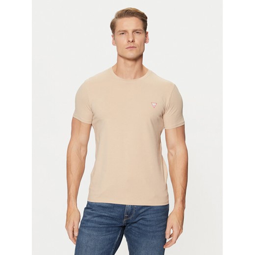 Guess T-Shirt M2YI24 J1314 Beżowy Slim Fit ze sklepu MODIVO w kategorii T-shirty męskie - zdjęcie 182599689