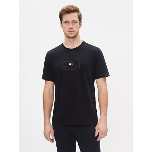 Tommy Hilfiger T-Shirt Big Graphic S/S Tee MW0MW34204 Granatowy Regular Fit ze sklepu MODIVO w kategorii T-shirty męskie - zdjęcie 182602648