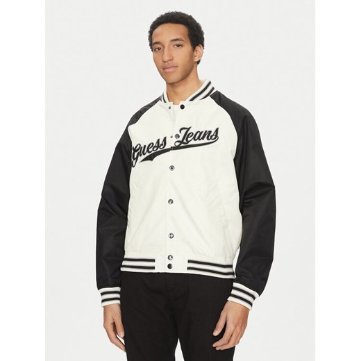 Guess Jeans Kurtka bomber M5GL32 WHAA2 Beżowy Regular Fit ze sklepu MODIVO w kategorii Kurtki męskie - zdjęcie 182603456