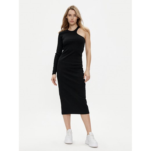 Replay Sukienka dzianinowa W9074.000.23587 Czarny Slim Fit ze sklepu MODIVO w kategorii Sukienki - zdjęcie 182603507