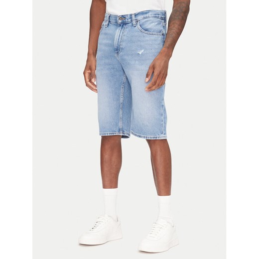 Tommy Jeans Szorty jeansowe Ryan DM0DM21855 Niebieski Slim Fit ze sklepu MODIVO w kategorii Spodenki męskie - zdjęcie 182605388
