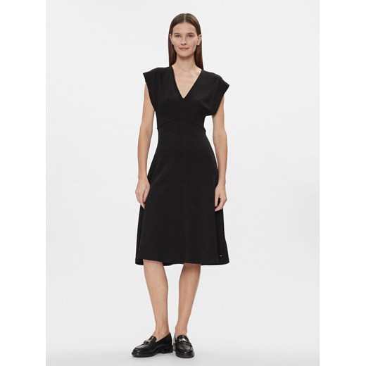 Tommy Hilfiger Sukienka codzienna WW0WW40731 Czarny Regular Fit ze sklepu MODIVO w kategorii Sukienki - zdjęcie 182606248
