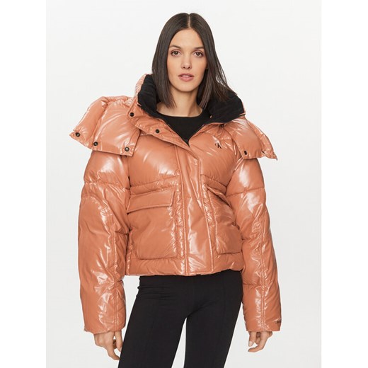 Calvin Klein Jeans Kurtka zimowa High Shine J20J221884 Pomarańczowy Oversize ze sklepu MODIVO w kategorii Kurtki damskie - zdjęcie 182606525