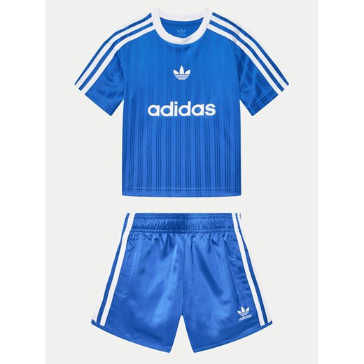 adidas Komplet t-shirt i spodenki Football JC9167 Niebieski Regular Fit ze sklepu MODIVO w kategorii Komplety chłopięce - zdjęcie 182608147