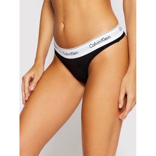 Calvin Klein Underwear Stringi 0000F3786E Czarny ze sklepu MODIVO w kategorii Majtki damskie - zdjęcie 182609039