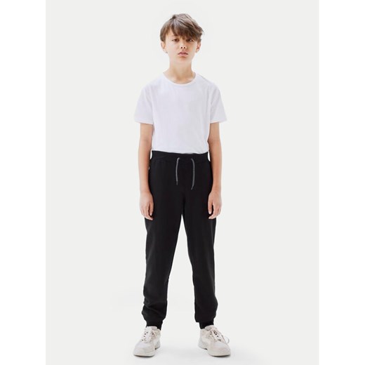 NAME IT Spodnie dresowe Bru Noos 13153665 Czarny Regular Fit ze sklepu MODIVO w kategorii Spodnie i półśpiochy - zdjęcie 182609698