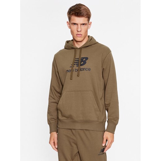 New Balance Bluza Essentials Stacked Logo French Terry Hoodie MT31537 Brązowy Regular Fit ze sklepu MODIVO w kategorii Bluzy męskie - zdjęcie 182610577