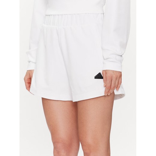 adidas Szorty sportowe Z.N.E. IN9481 Biały Loose Fit ze sklepu MODIVO w kategorii Szorty - zdjęcie 182610707