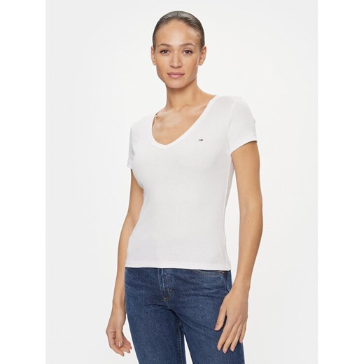 Tommy Jeans T-Shirt Essential DW0DW17385 Biały Slim Fit ze sklepu MODIVO w kategorii Bluzki damskie - zdjęcie 182610788