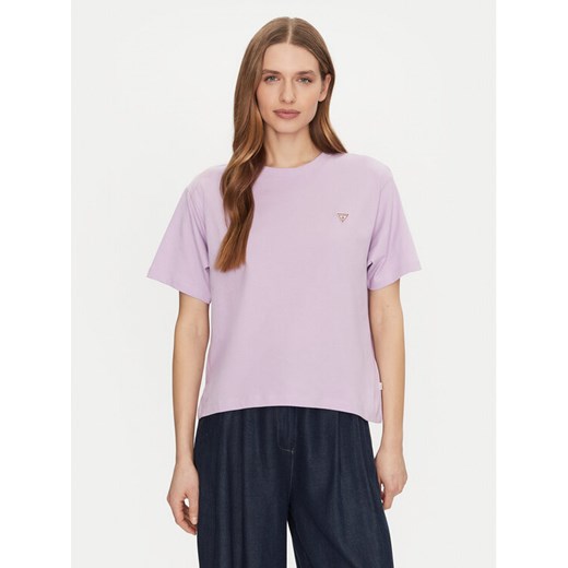 Guess Jeans T-Shirt W4YI05 K8HM0 Fioletowy Regular Fit ze sklepu MODIVO w kategorii Bluzki damskie - zdjęcie 182611429