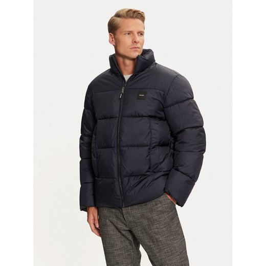 Calvin Klein Kurtka puchowa K10K113472 Granatowy Regular Fit ze sklepu MODIVO w kategorii Kurtki męskie - zdjęcie 182611465