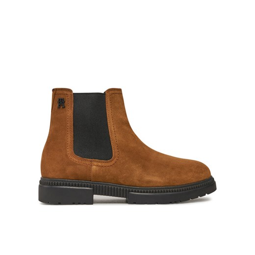 Tommy Hilfiger Sztyblety Casual Cleated Suede Chelsea FM0FM05037 Brązowy ze sklepu MODIVO w kategorii Buty zimowe męskie - zdjęcie 182611635