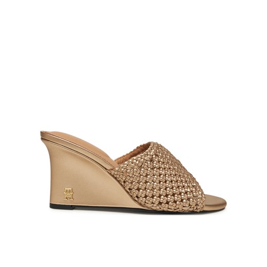 Tommy Hilfiger Klapki Crochet Metallic Lthr Wedge Mule FW0FW08812 Złoty ze sklepu MODIVO w kategorii Klapki damskie - zdjęcie 182611908