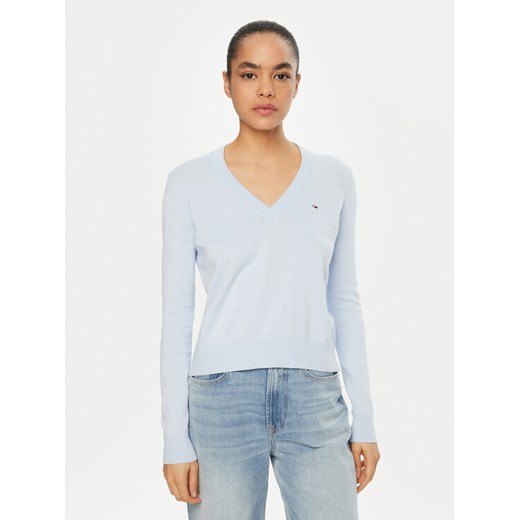 Tommy Jeans Sweter Essential DW0DW19888 Błękitny Regular Fit ze sklepu MODIVO w kategorii Swetry damskie - zdjęcie 182611956