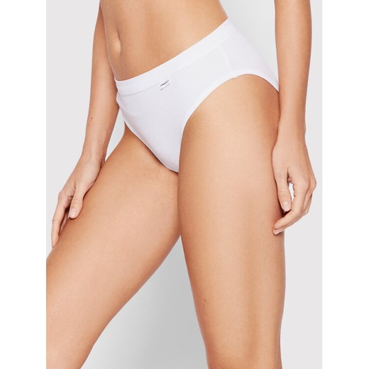 Chantelle Figi brazylijskie z wysokim stanem Comfort C15P50 Biały ze sklepu MODIVO w kategorii Majtki damskie - zdjęcie 182612399
