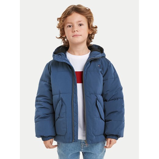 Tommy Hilfiger Kurtka zimowa Monotype KB0KB09092 Niebieski Regular Fit ze sklepu MODIVO w kategorii Kurtki chłopięce - zdjęcie 182612748