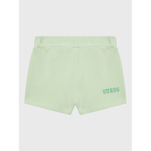Guess Szorty materiałowe K3GD11 KA6R3 Zielony Regular Fit ze sklepu MODIVO w kategorii Spodenki dziewczęce - zdjęcie 182613689