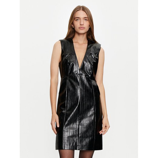 Sisley Sukienka z imitacji skóry 4S6DLV06O Czarny Slim Fit ze sklepu MODIVO w kategorii Sukienki - zdjęcie 182614616