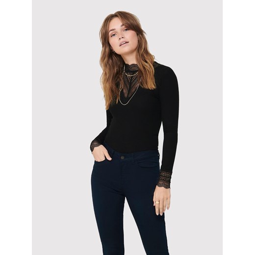 ONLY Bluzka Tilde 15207788 Czarny Regular Fit ze sklepu MODIVO w kategorii Bluzki damskie - zdjęcie 182614686