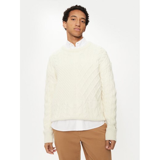 Tommy Hilfiger Sweter MW0MW36546 Biały Regular Fit ze sklepu MODIVO w kategorii Swetry męskie - zdjęcie 182614946