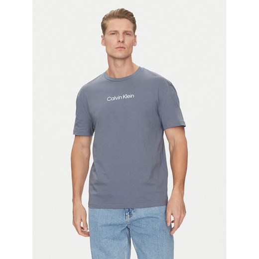 Calvin Klein T-Shirt Hero K10K111346 Szary Regular Fit ze sklepu MODIVO w kategorii T-shirty męskie - zdjęcie 182615545