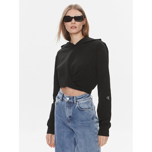 Calvin Klein Jeans Bluza J20J222551 Czarny Regular Fit ze sklepu MODIVO w kategorii Bluzy damskie - zdjęcie 182615768