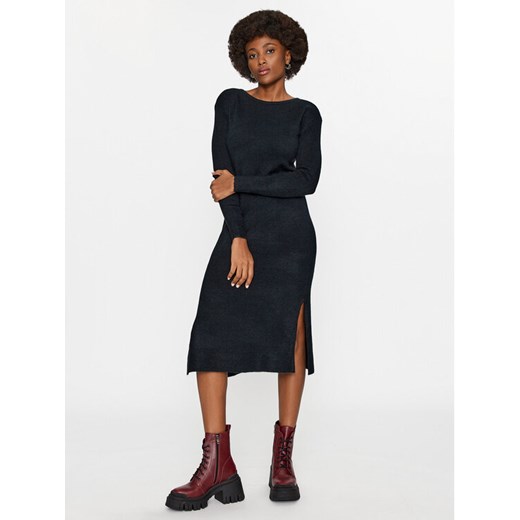Vero Moda Sukienka dzianinowa 10291689 Czarny Relaxed Fit ze sklepu MODIVO w kategorii Sukienki - zdjęcie 182615976