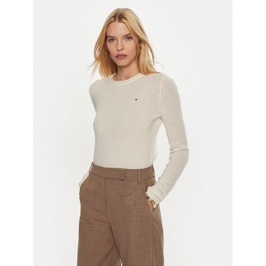 Tommy Hilfiger Sweter WW0WW44161 Écru Regular Fit ze sklepu MODIVO w kategorii Swetry damskie - zdjęcie 182617046
