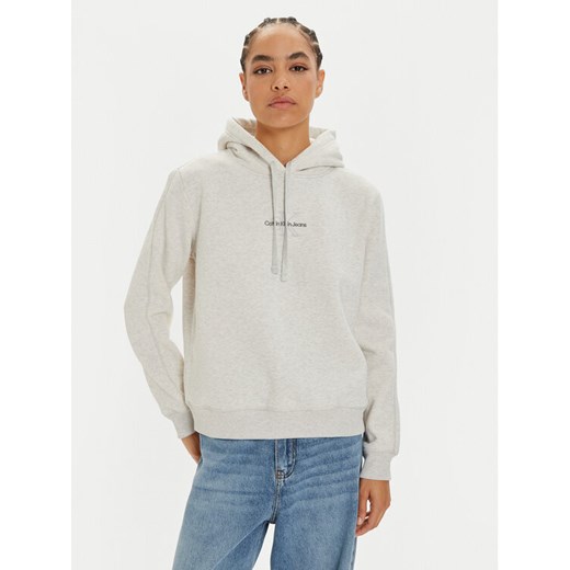 Calvin Klein Jeans Bluza Monologo J20J223536 Szary Regular Fit ze sklepu MODIVO w kategorii Bluzy damskie - zdjęcie 182617067
