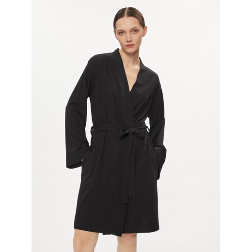Calvin Klein Underwear Szlafrok 000QS7185A Czarny ze sklepu MODIVO w kategorii Szlafroki damskie - zdjęcie 182617079