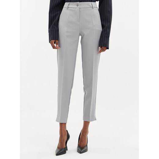 Maryley Spodnie materiałowe 24EB52Z/43LU Szary Regular Fit ze sklepu MODIVO w kategorii Spodnie damskie - zdjęcie 182618978