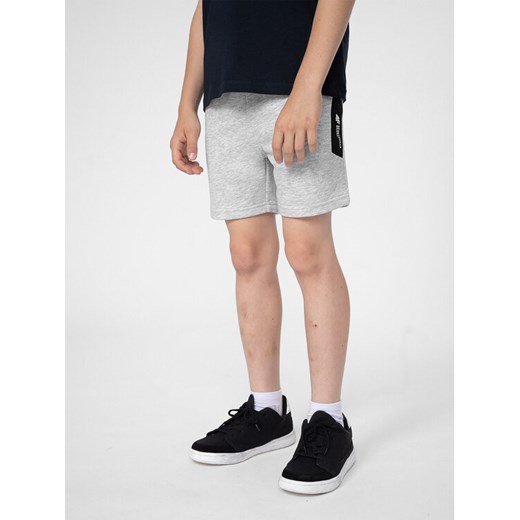 4F Szorty sportowe 4FJSS23TSHOM049 Szary Regular Fit ze sklepu MODIVO w kategorii Spodenki chłopięce - zdjęcie 182619589