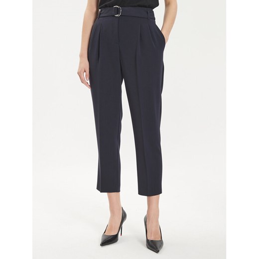 Boss Spodnie materiałowe Tapiah 50490037 Granatowy Regular Fit ze sklepu MODIVO w kategorii Spodnie damskie - zdjęcie 182621759