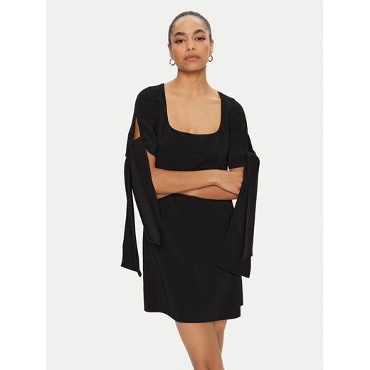 PINKO Sukienka koktajlowa Verdicchio 103223 7624 Czarny Regular Fit ze sklepu MODIVO w kategorii Sukienki - zdjęcie 182623397