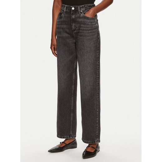 Tommy Hilfiger Jeansy WW0WW42206 Szary Relaxed Fit ze sklepu MODIVO w kategorii Jeansy damskie - zdjęcie 182623505
