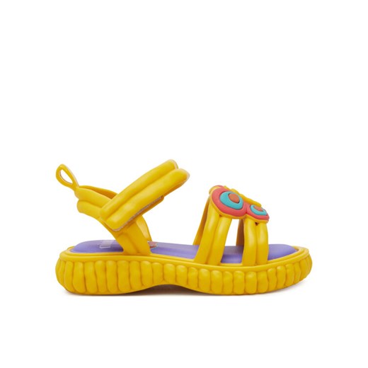 Melissa Sandały Mini Melissa Create + Play Doh Bb M 35989 Żółty ze sklepu MODIVO w kategorii Sandały dziecięce - zdjęcie 182624345