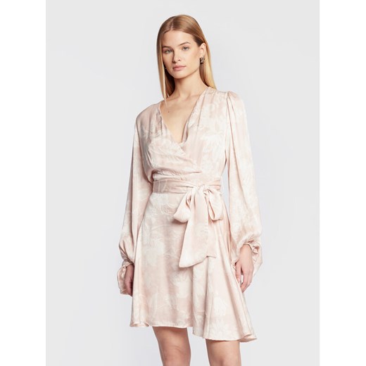 Guess Sukienka codzienna Noelie W2BK16 WEX90 Różowy Regular Fit ze sklepu MODIVO w kategorii Sukienki - zdjęcie 182624417