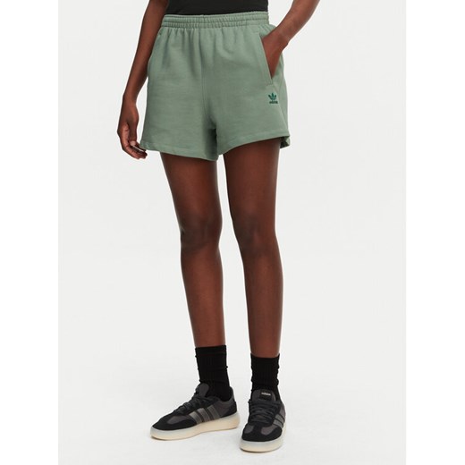 adidas Szorty sportowe Essentials JJ3463 Zielony Loose Fit ze sklepu MODIVO w kategorii Szorty - zdjęcie 182624915