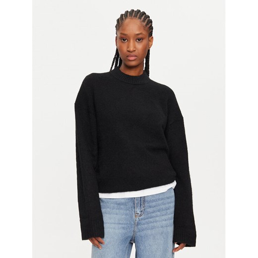 Calvin Klein Sweter Textured Loose Sweater J20J224636 Czarny Regular Fit ze sklepu MODIVO w kategorii Swetry damskie - zdjęcie 182625758