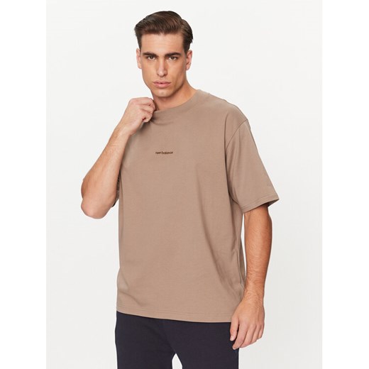 New Balance T-Shirt Athletics Linear T-Shirt MT33560 Brązowy Regular Fit ze sklepu MODIVO w kategorii T-shirty męskie - zdjęcie 182625768