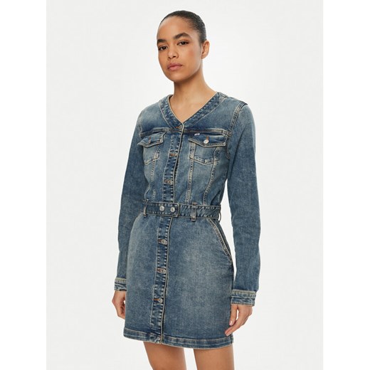 Tommy Jeans Sukienka jeansowa DW0DW19854 Niebieski Regular Fit ze sklepu MODIVO w kategorii Sukienki - zdjęcie 182628107