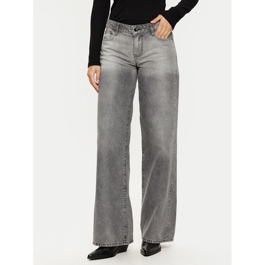 Guess Jeansy W5RA96 D5M31 Szary Regular Fit ze sklepu MODIVO w kategorii Jeansy damskie - zdjęcie 182630397