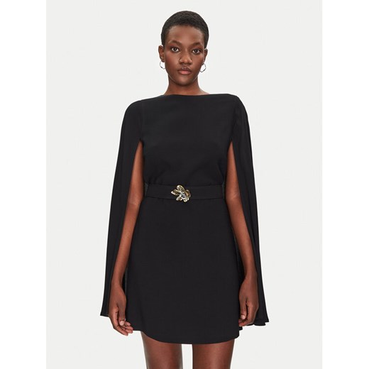 Simona Corsellini Sukienka koktajlowa P25CPAB05501 Czarny Loose Fit ze sklepu MODIVO w kategorii Sukienki - zdjęcie 182630946