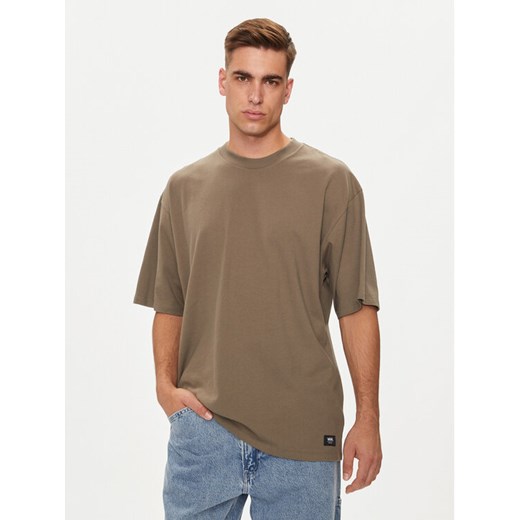 Vans T-Shirt Original VN000G51 Brązowy Regular Fit ze sklepu MODIVO w kategorii T-shirty męskie - zdjęcie 182632757