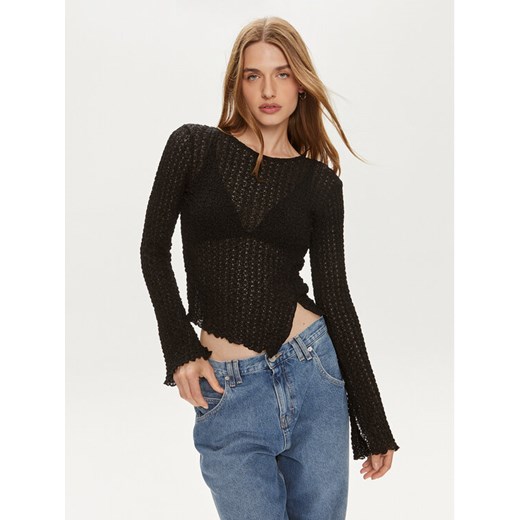 Gina Tricot Bluzka 21367 Czarny Regular Fit ze sklepu MODIVO w kategorii Bluzki damskie - zdjęcie 182632788