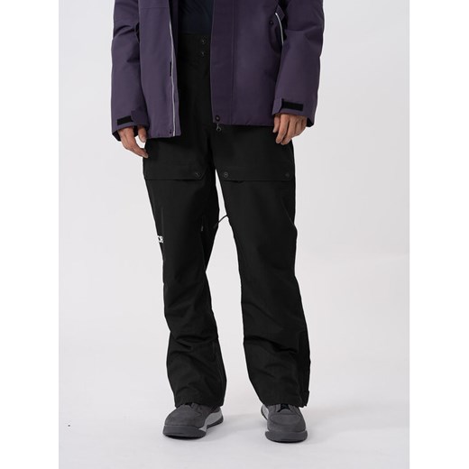 4F Spodnie snowboardowe 4FAW23TFTRM345 Czarny Regular Fit ze sklepu MODIVO w kategorii Spodnie męskie - zdjęcie 182634247