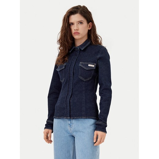 Calvin Klein Jeans Koszula jeansowa Lean J20J224539 Granatowy Regular Fit ze sklepu MODIVO w kategorii Koszule damskie - zdjęcie 182635186