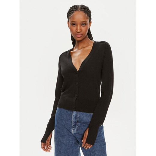 Calvin Klein Kardigan K20K207574 Czarny Regular Fit ze sklepu MODIVO w kategorii Swetry damskie - zdjęcie 182635297