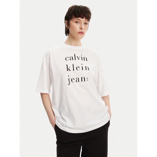 Calvin Klein Jeans T-Shirt LV047B827G Biały Relaxed Fit ze sklepu MODIVO w kategorii Bluzki damskie - zdjęcie 182636537